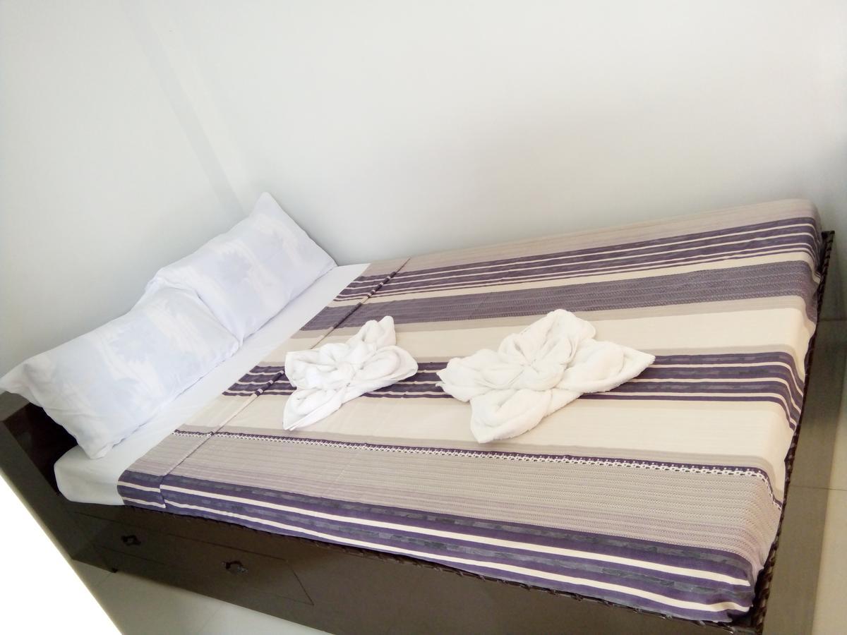 Chelle'S Apartelle - Inn El Nido Buitenkant foto