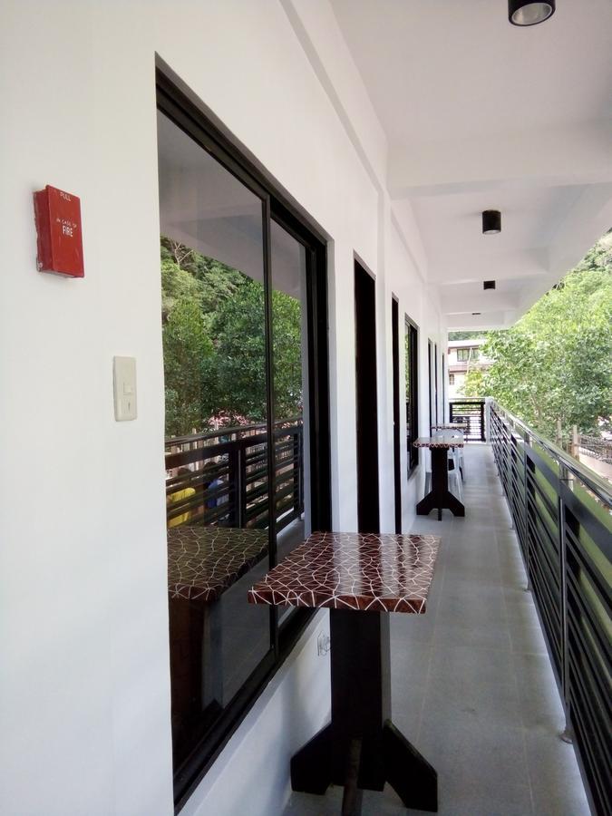 Chelle'S Apartelle - Inn El Nido Buitenkant foto